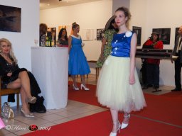 Fashion Show in der Contemplor Galerie Wien am 14. 03. 2024